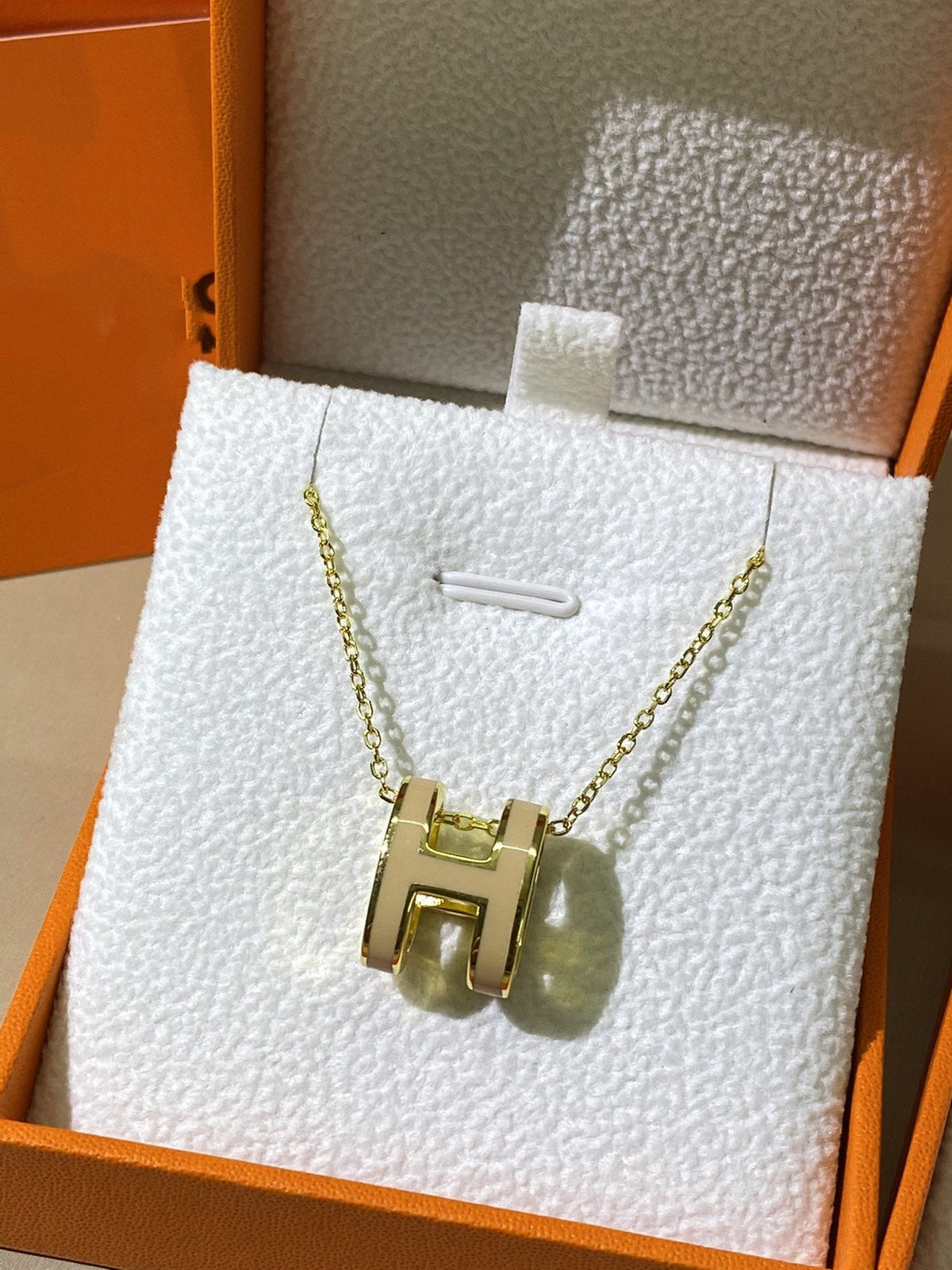 [MIRA]HM CLIC YELLOW ENAMEL GOLD NECKLACE