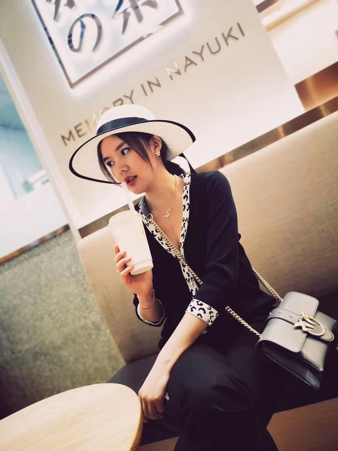 [MIRA]HM FIRE PIG NOSE NECKLACE TRENDY STREET