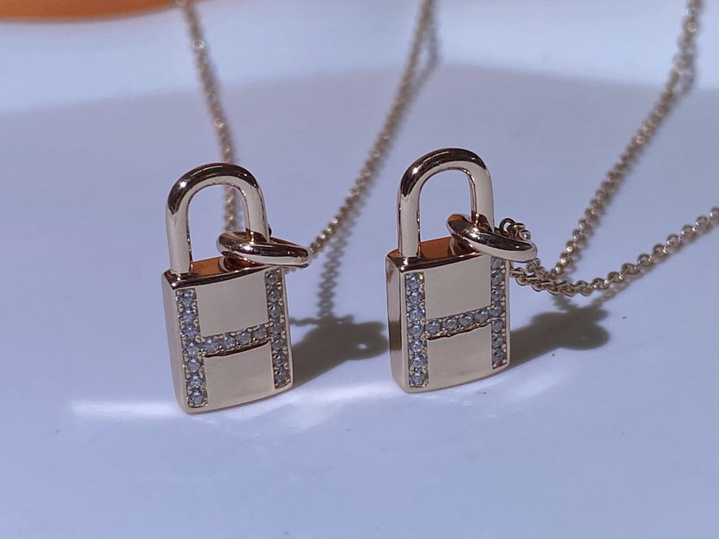 [MIRA]HM ADVANCED NICHE LOCK HEAD NECKLACE DIAMONDS