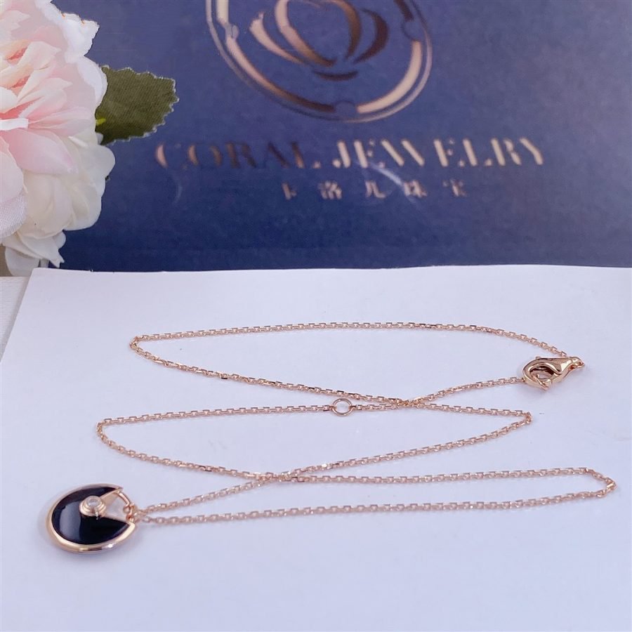 [MIRA]AMULETTE ROSE GOLD ONYX NECKLACE