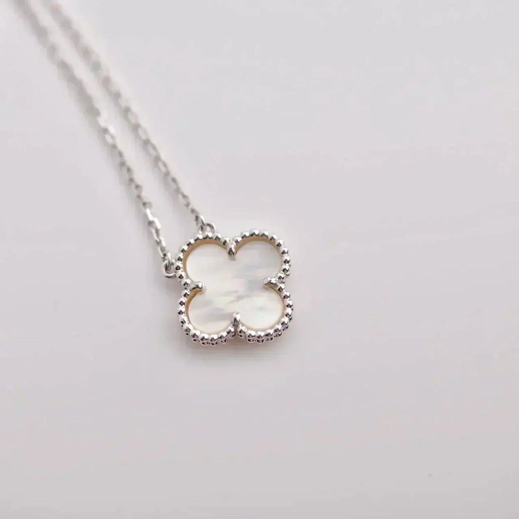 [MIRA]CLOVER  15MM WHITE MOTHER-OF-PEARL SILVER