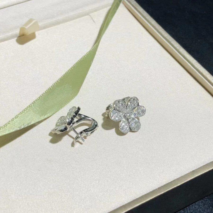 [MIRA]FRIVOLE SILVER FLOWER DIAMOND EARRINGS