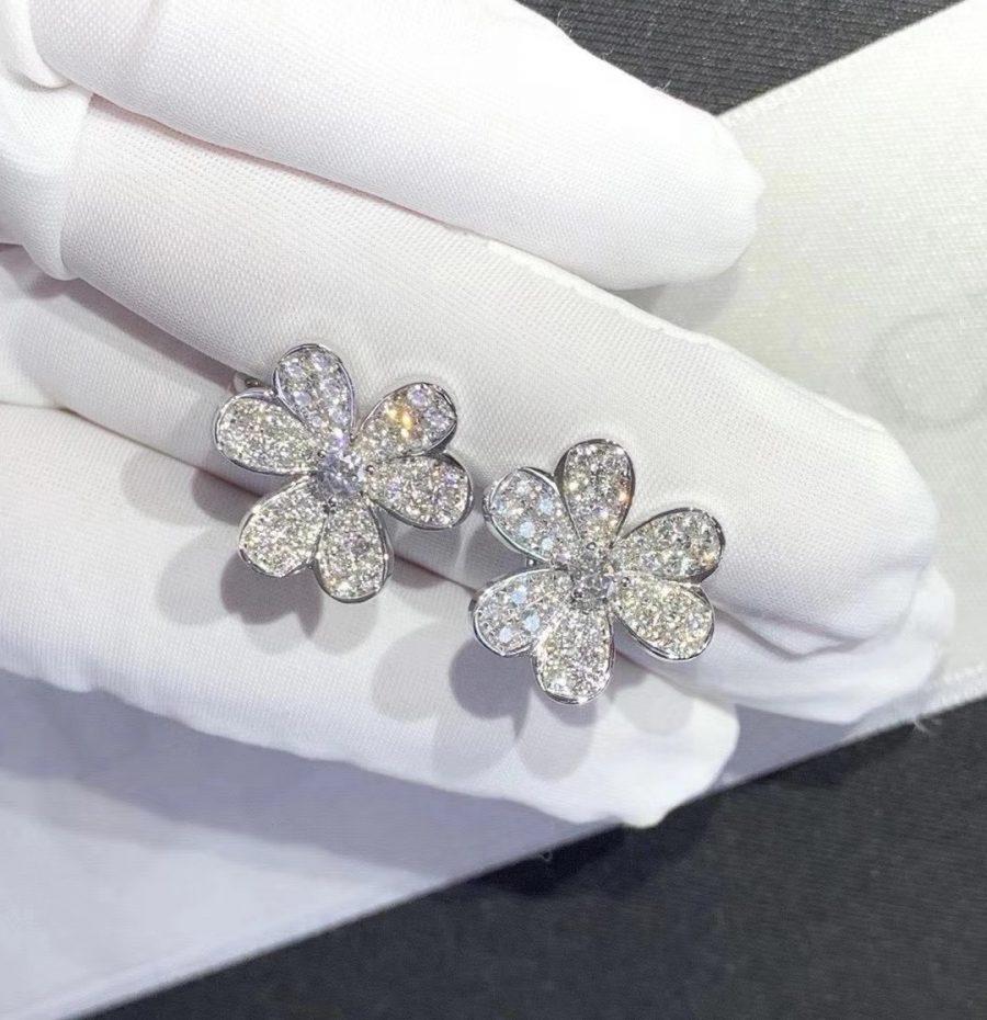 [MIRA]FRIVOLE SILVER FLOWER DIAMOND EARRINGS