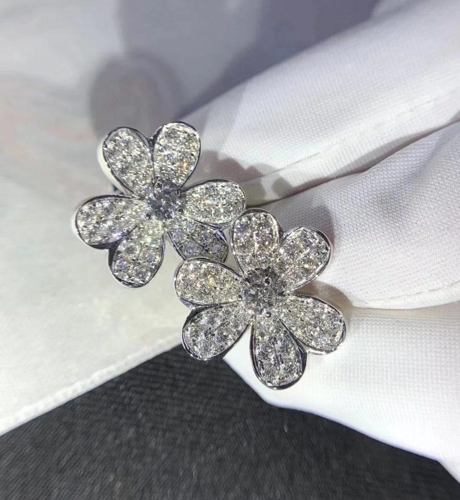 [MIRA]FRIVOLE SILVER FLOWER DIAMOND EARRINGS