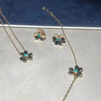 [MIRA]FRIVOLE  FLOWER MALACHITE EARRINGS
