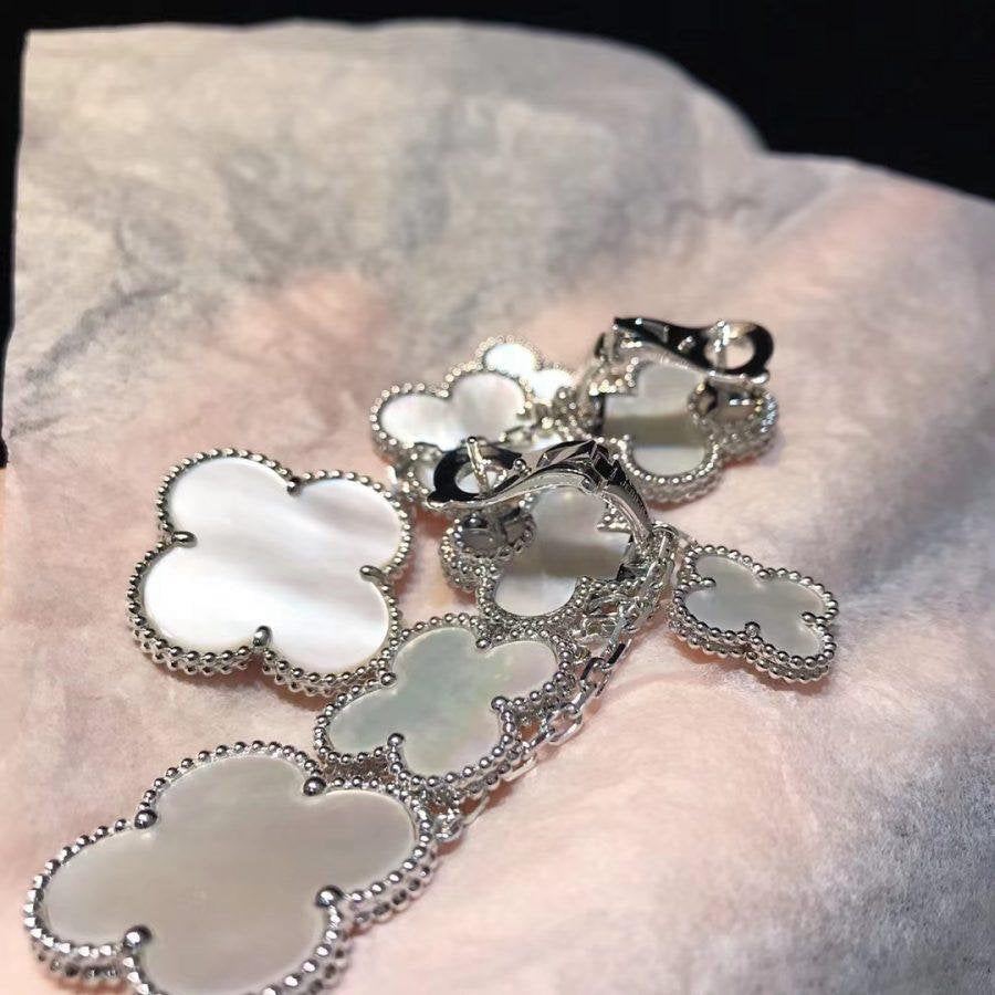 [MIRA]CLOVER EARRINGS WHITE MOP 4 MOTIFS SILVER