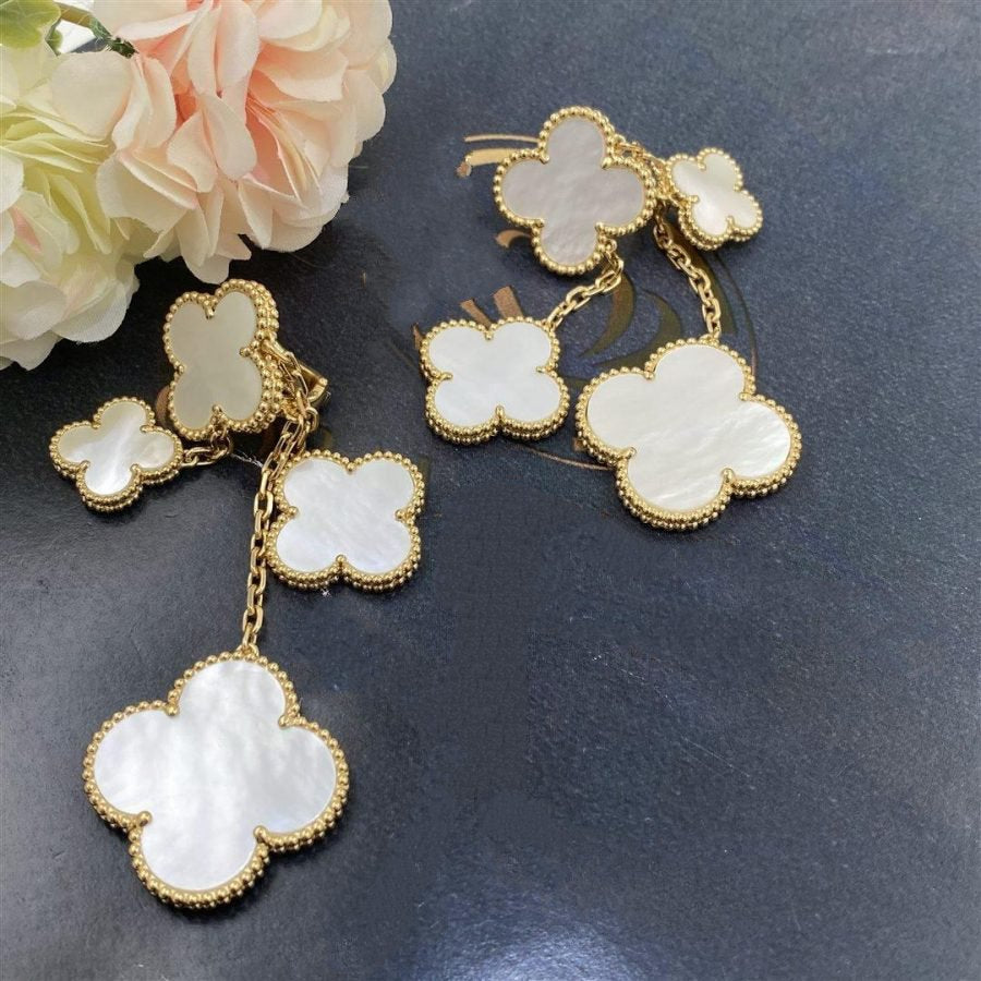 [MIRA]CLOVER EARRINGS WHITE MOP 4 MOTIFS GOLD