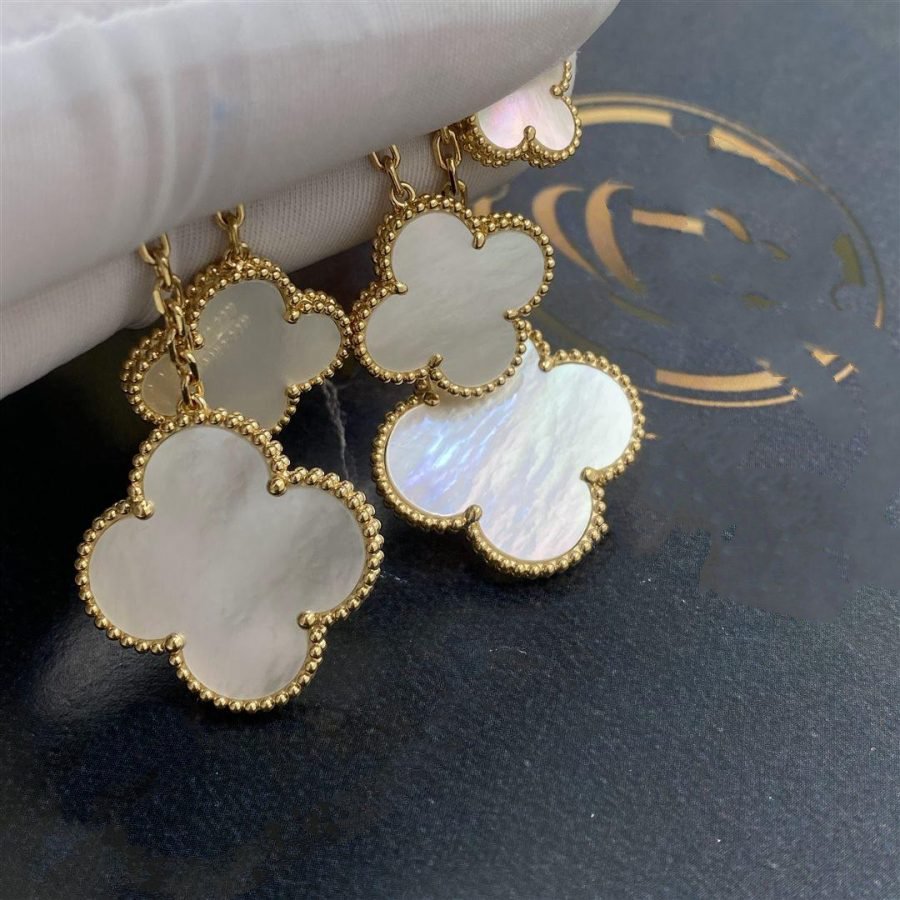 [MIRA]CLOVER EARRINGS WHITE MOP 4 MOTIFS GOLD