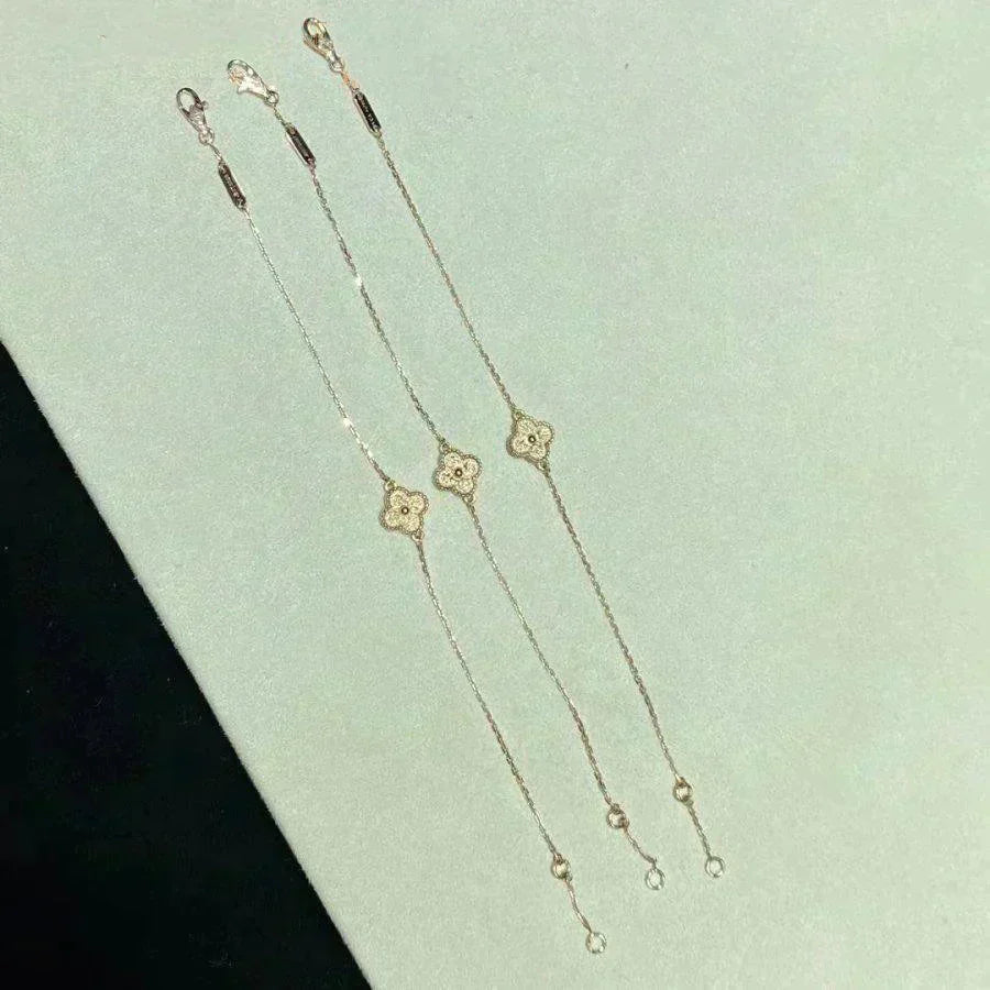 [MIRA]CLOVER SINGLE FLOWER BRACELET