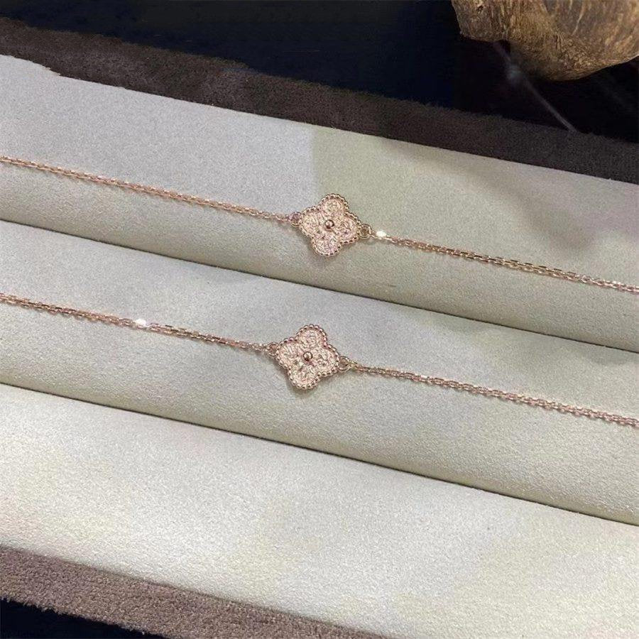 [MIRA]CLOVER SINGLE FLOWER BRACELET
