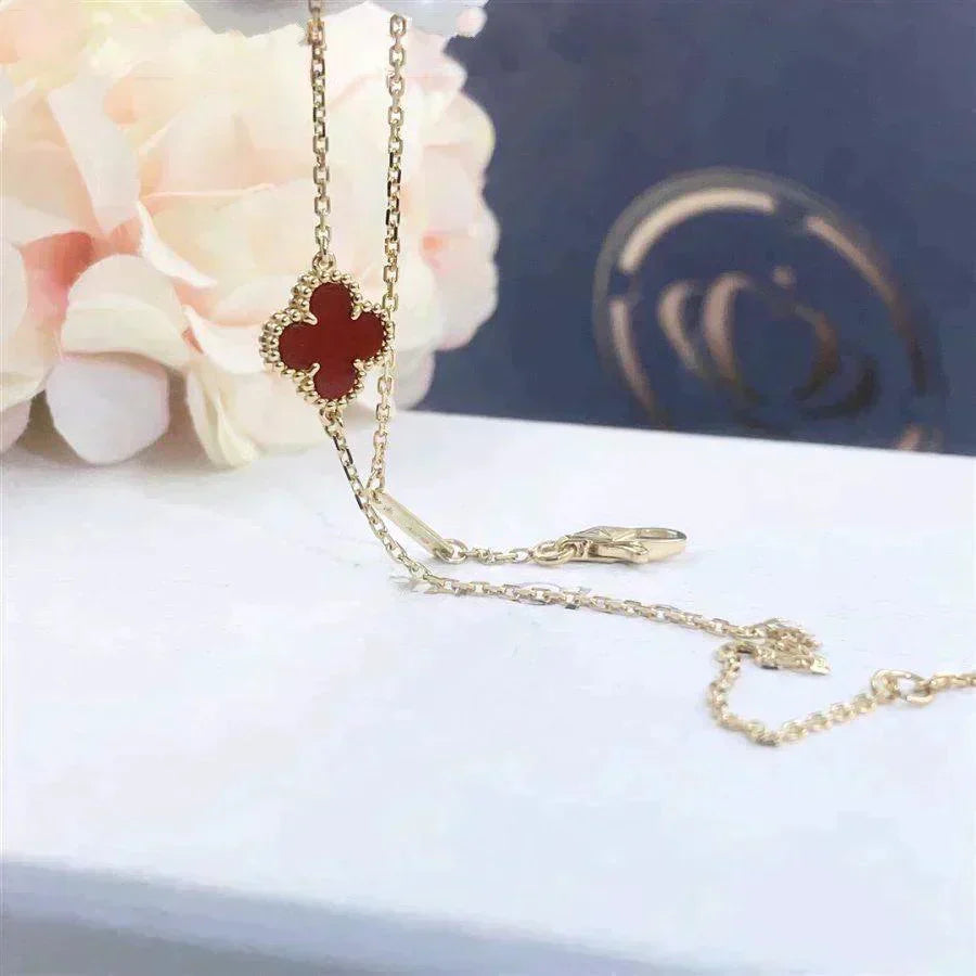 [MIRA]CLOVER  CARNELIAN SINGLE FLOWER BRACELET