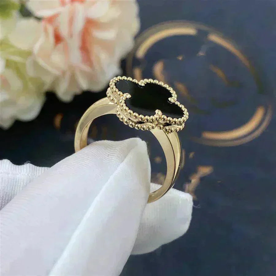 [MIRA]CLOVER ONYX RING