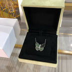 [MIRA]LARGE BUTTERFLY SILVER PENDANT DIAMOND NECKLACE