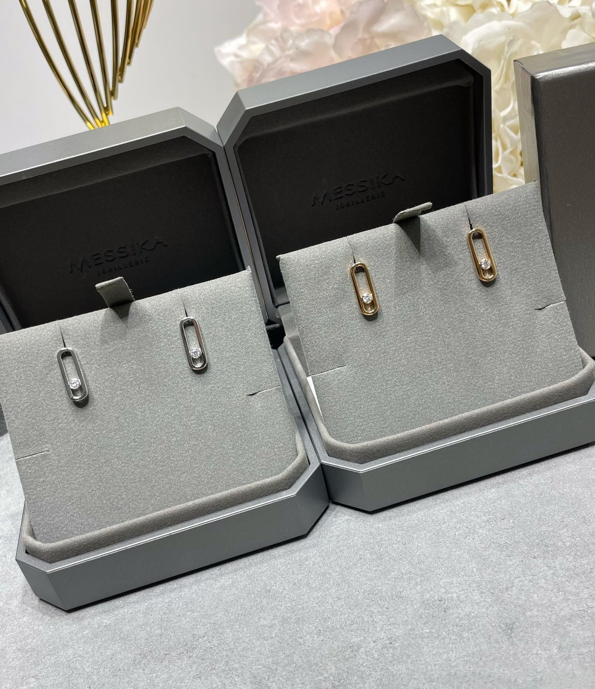 [MIRA]MOVE UNO SMALL 1 DIAMOND EARRINGS