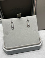 [MIRA]MOVE UNO SMALL 1 DIAMOND EARRINGS