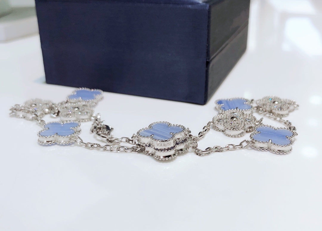 [MIRA]CLOVER 10 MOTIFS CHALCEDONY DIAMONDS SILVER NECKLACE
